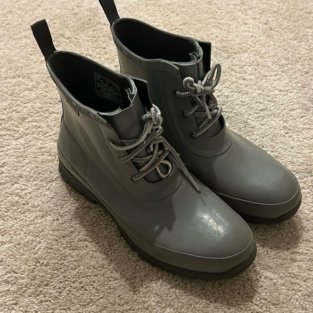 Bogs Women’s Waterproof Rain Boots Gray Size 9